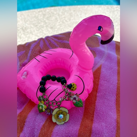 🌺Vintage Betsy Johnson adorable ladybug &🌺flower🌼 stretch bracelet🌴 - Picture 6 of 8